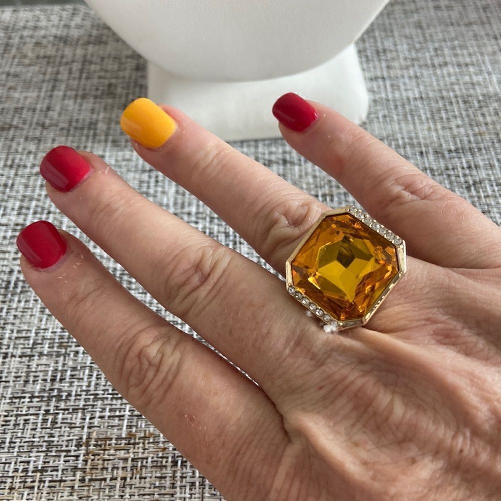 Ring Citrine faux stone with rhinestone side details NWT